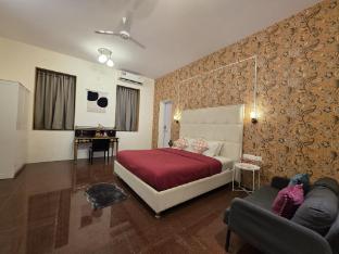 service apartment in malabar hill by florastays