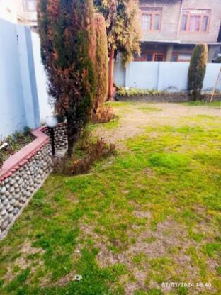 ainoor cottage srinagar 10 km from dal lake