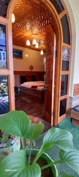 ainoor cottage srinagar 10 km from dal lake