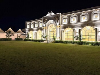Rambagh Resort Gwalior,,3 star