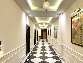 Rambagh Resort Gwalior,,3 star