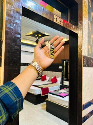 hotel luxury palace vrindavan