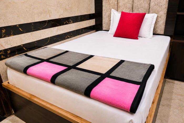 hotel luxury palace vrindavan
