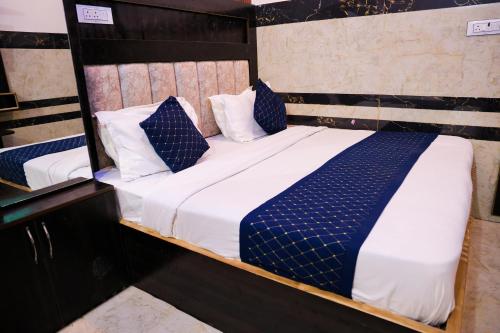 hotel luxury palace vrindavan