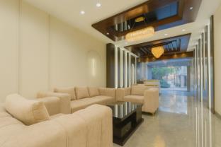 travinities hotel avni palace