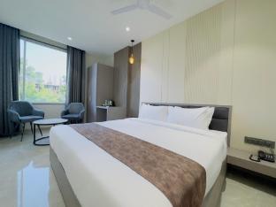 travinities hotel avni palace