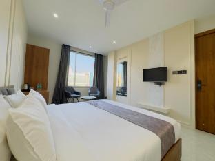 travinities hotel avni palace