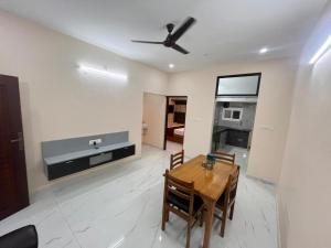 ses naga cottage