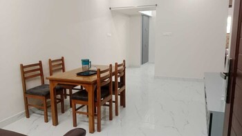Ses Naga Cottage,,2 star