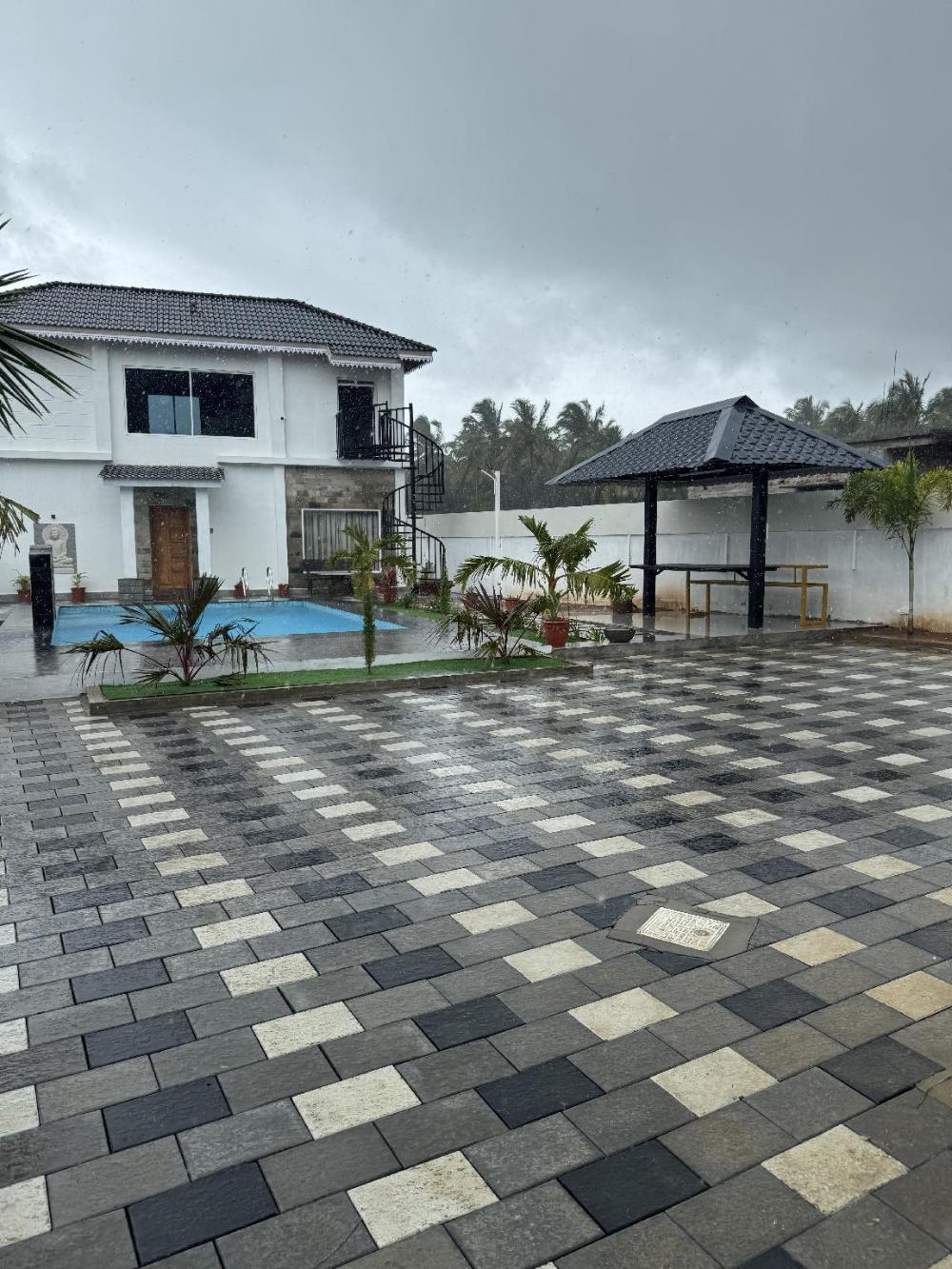 riya homestay