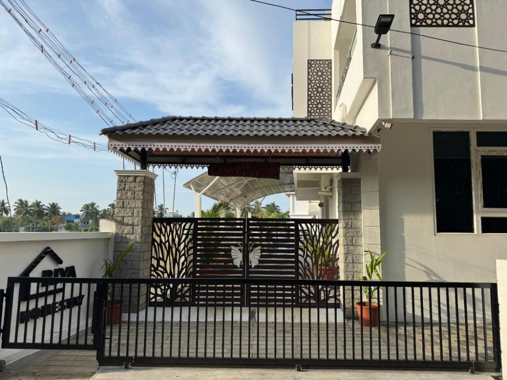riya homestay