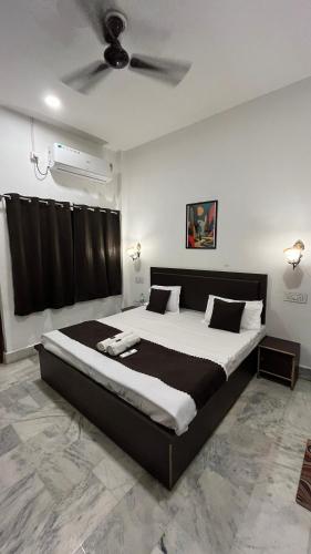 Pushkar Stay,,3 star