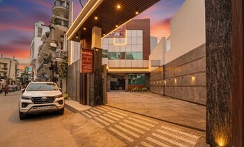 hotel shagun and banquets i rohini