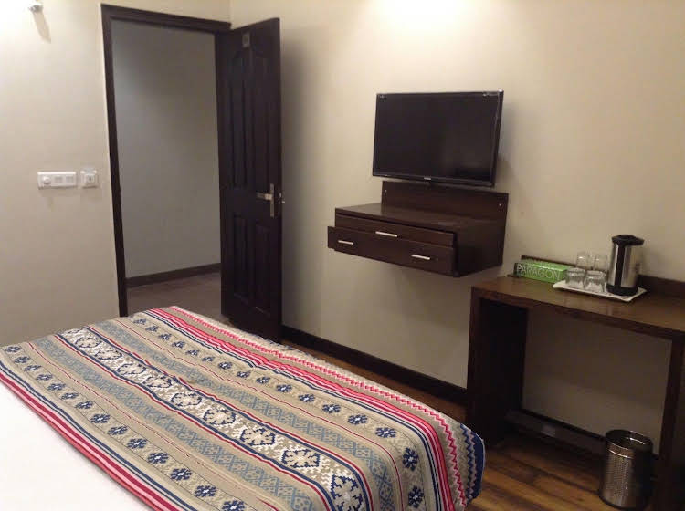 hotel metro tower