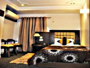 hotel metro tower