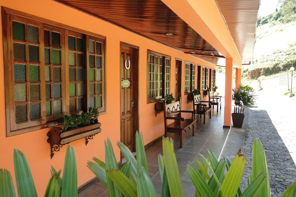 hotel dos bretoes