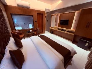 hotel classic badlapur