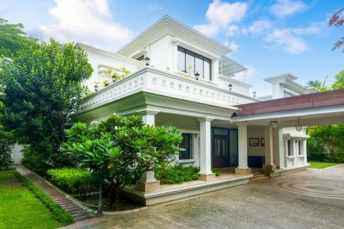 ama stays and trails hermitage villa kolkata