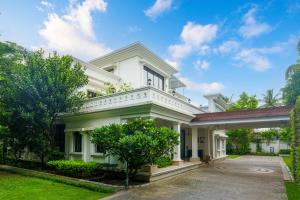 ama stays and trails hermitage villa kolkata