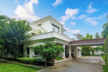ama stays and trails hermitage villa kolkata
