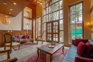 blusalzz terrah hills resort dalhousie