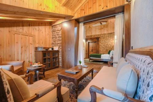 blusalzz terrah hills resort dalhousie