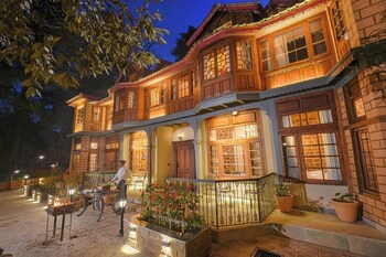 blusalzz terrah hills resort dalhousie