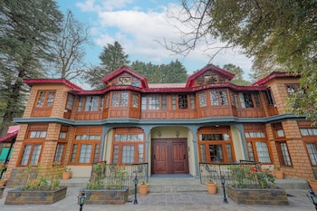 blusalzz terrah hills resort dalhousie