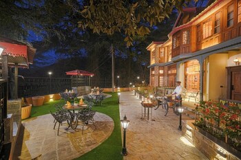 blusalzz terrah hills resort dalhousie