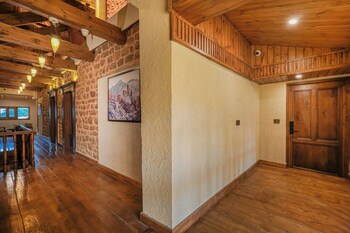 blusalzz terrah hills resort dalhousie