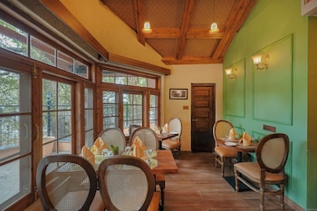 blusalzz terrah hills resort dalhousie