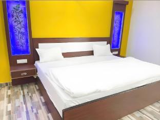 hotel panther iscon road patrakar colony