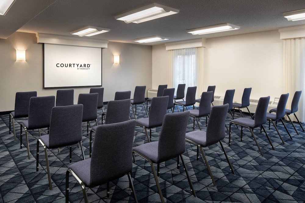 courtyard by marriott seattle southcenter