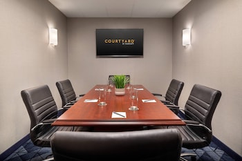 courtyard by marriott seattle southcenter