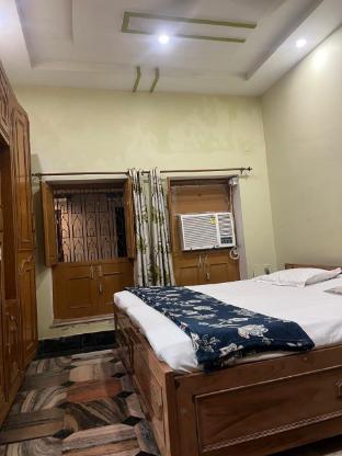 maa annapurna grand guests house in varanasi