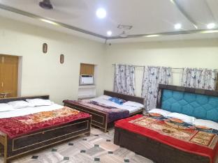 maa annapurna grand guests house in varanasi