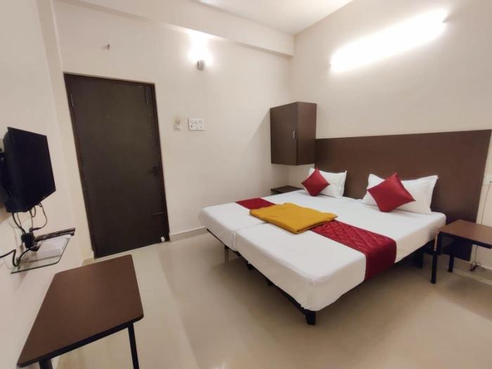 super hotel o red moon residency