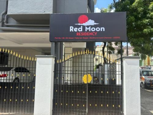 super hotel o red moon residency