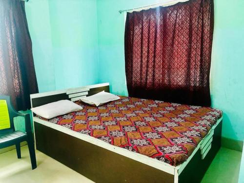 alkapuri guest house