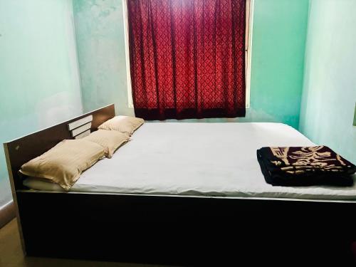alkapuri guest house