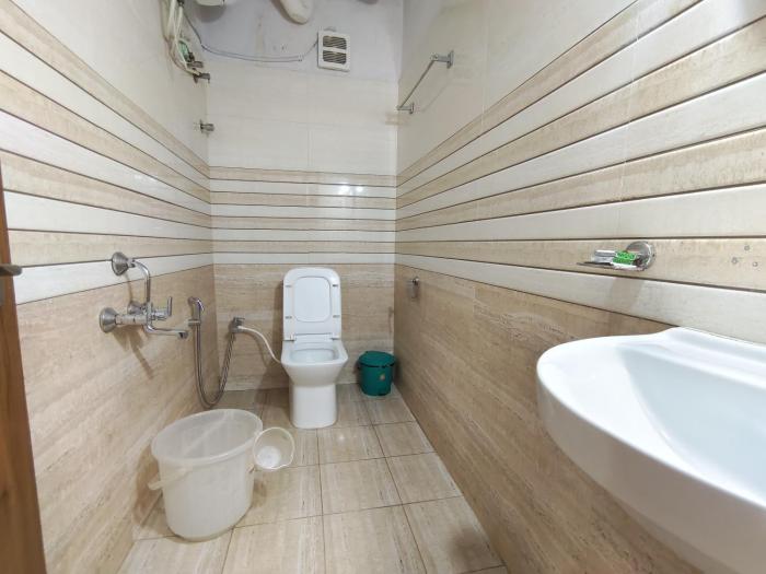 gayathri metro deluxe rooms
