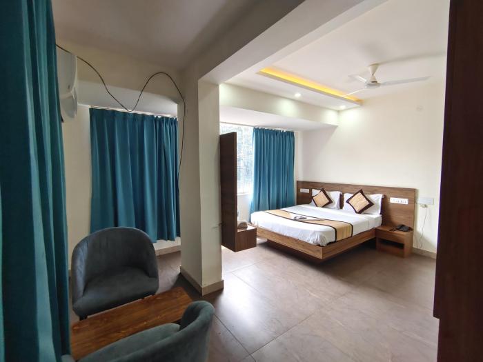 gayathri metro deluxe rooms