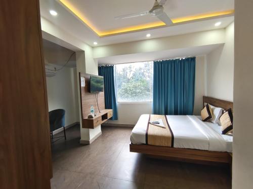 gayathri metro deluxe rooms