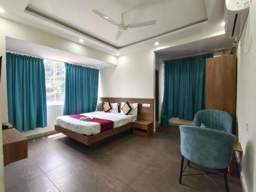 gayathri metro deluxe rooms