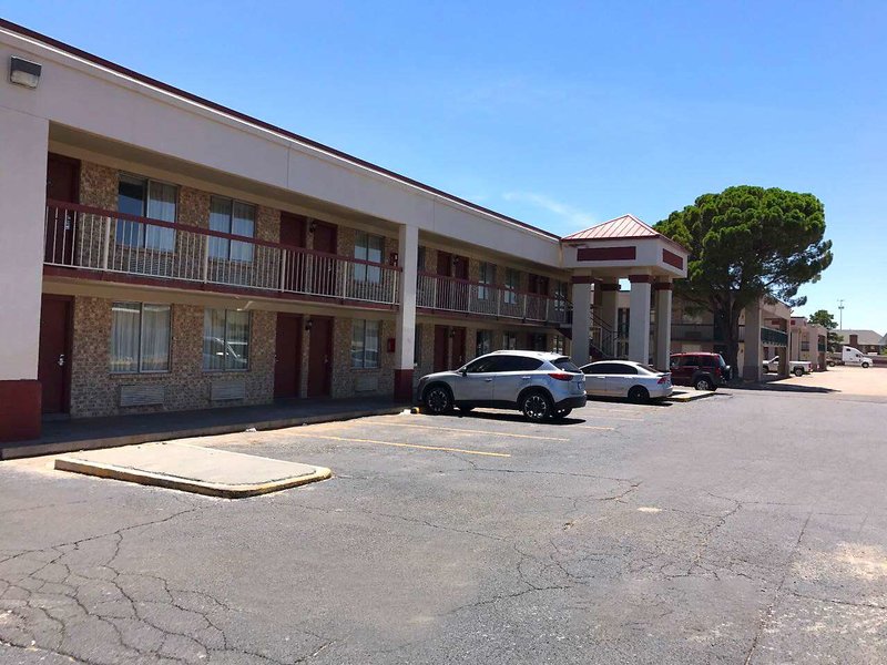 baymont by wyndham odessa university area