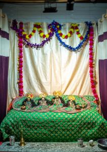 omji ashram char bhuja dham