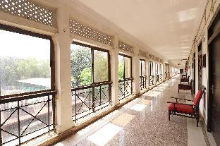 central hotel