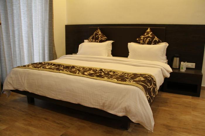 hotel aditya