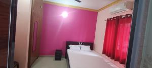 k r hotel and banquet hall