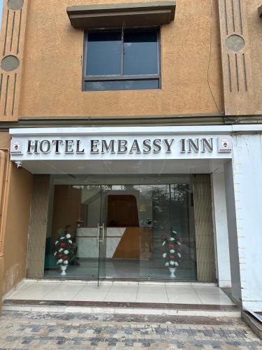 hotel embassy inn